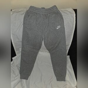 Nike Sportswear Club Fleece Big Kids' Joggers Gray Medium